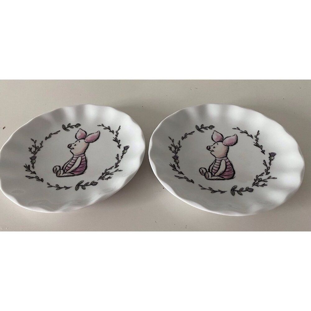 Set Of 2 Disney Winnie Pooh Piglet Walking Along Scalloped Ceramic Salad Plates